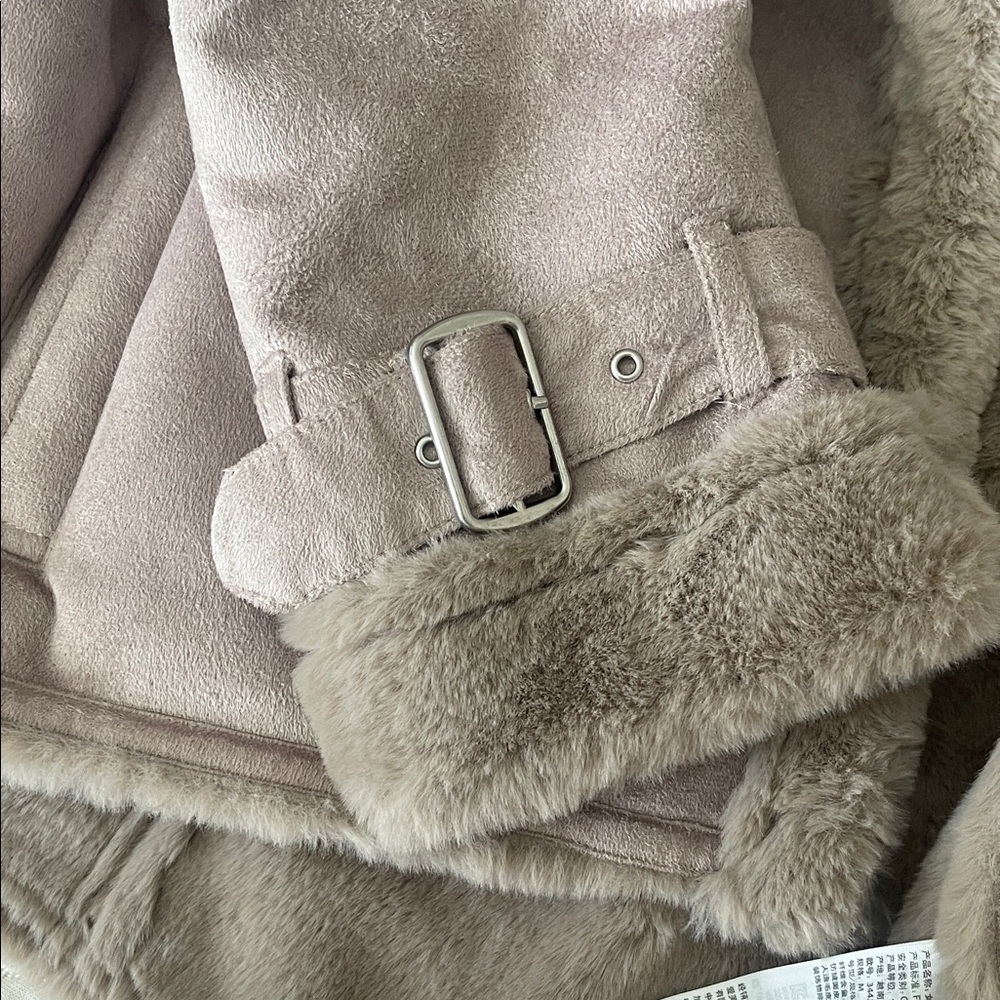 Hollister Women's Cream Teddy Jacket - Picture 6 of 6